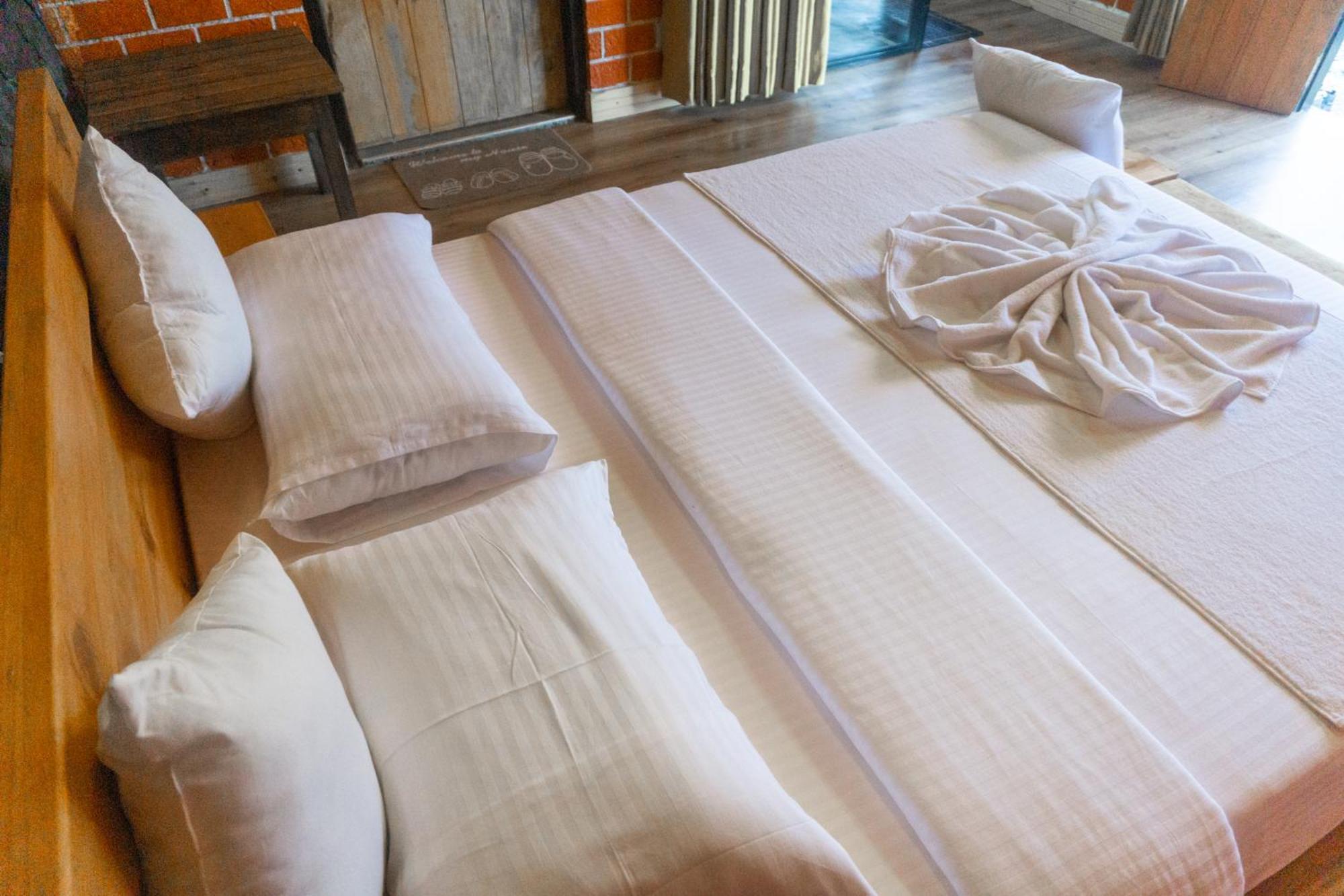 Hobbit Hole Hideaway Bed & Breakfast Procida Dış mekan fotoğraf