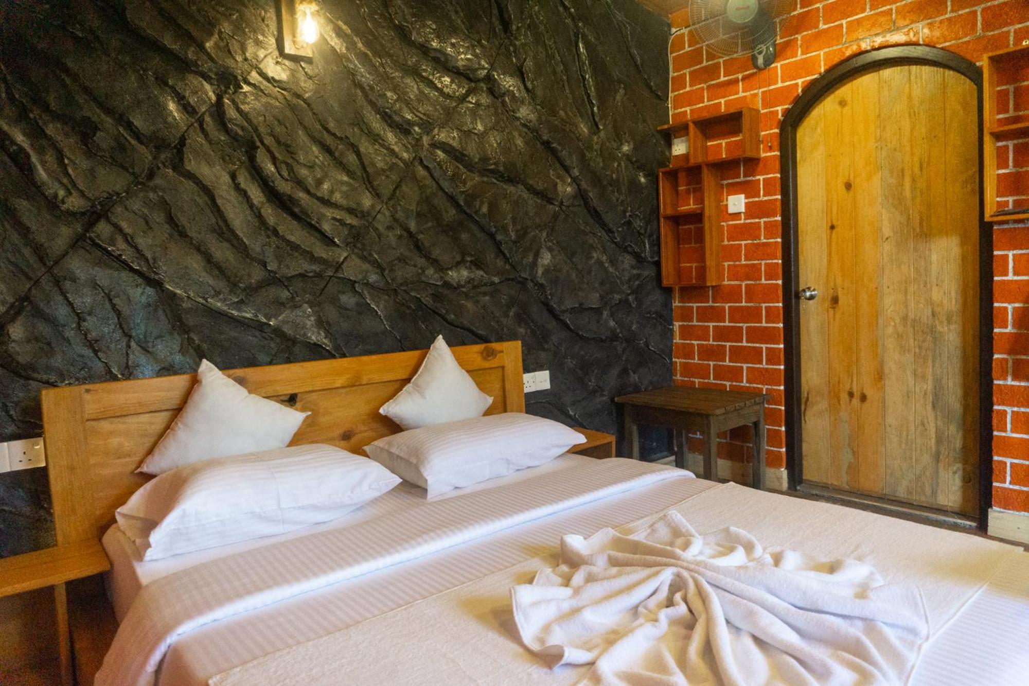 Hobbit Hole Hideaway Bed & Breakfast Procida Dış mekan fotoğraf