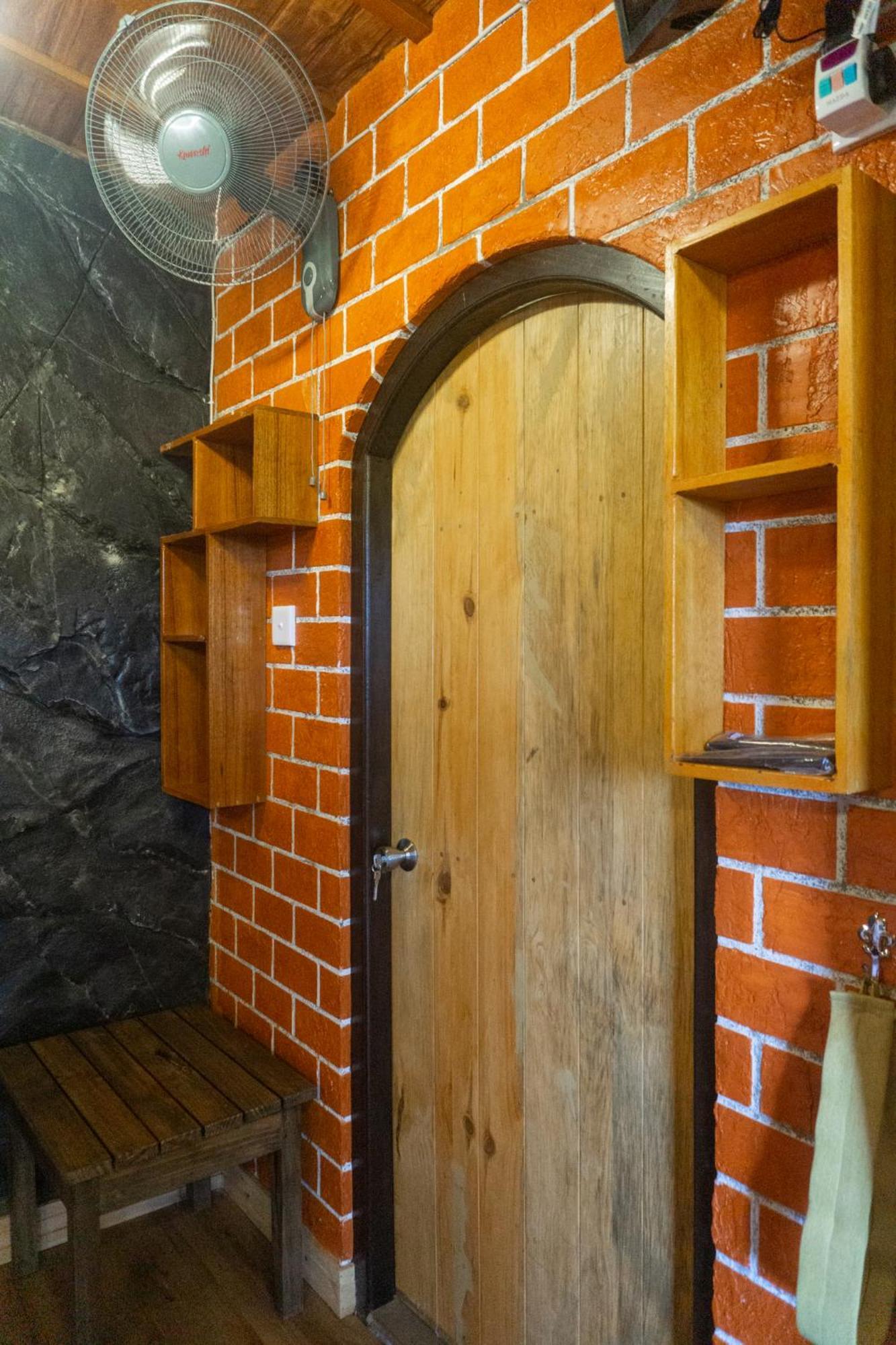 Hobbit Hole Hideaway Bed & Breakfast Procida Dış mekan fotoğraf
