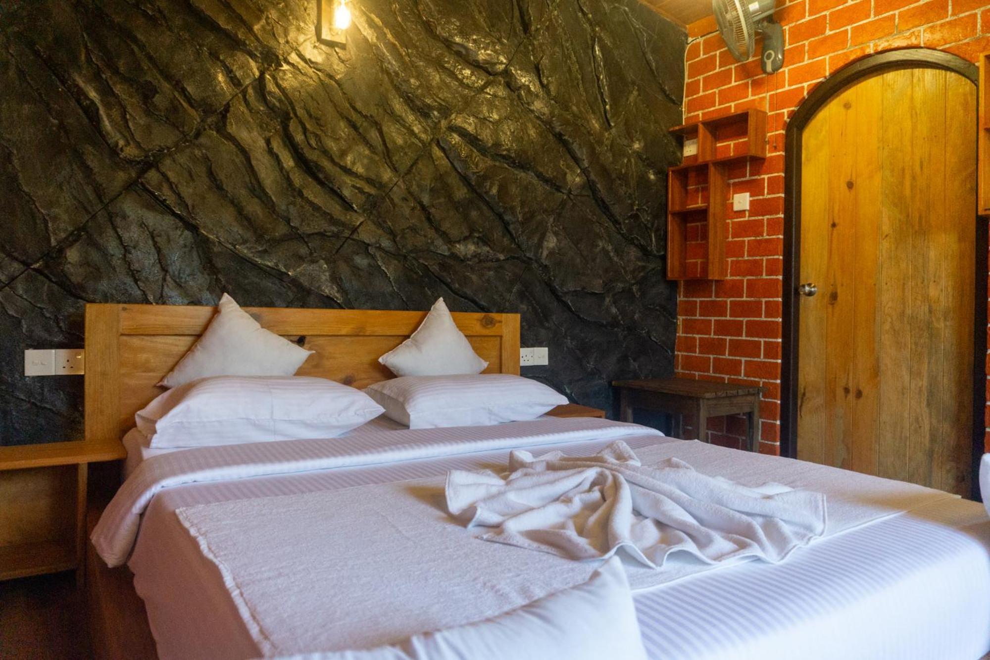 Hobbit Hole Hideaway Bed & Breakfast Procida Dış mekan fotoğraf